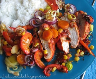Kurczak pomidorowy z warzywami i ryżem ;)