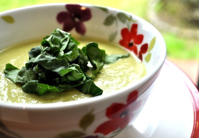 Soup Maker Recipe:  Asparagus and Spring Onion Soup
