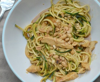 Courgette Noodles (Zoodles) with Peanut Chicken