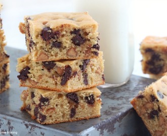 Peanut butter and chocolate chips bars recipe