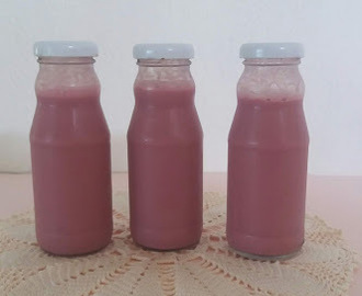 Iogurte Líquido de Amora (receita Bimby)