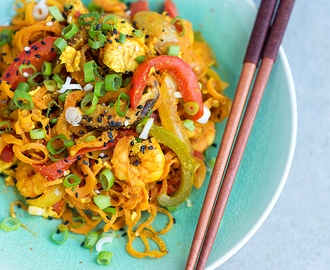 Healthy Stir-Fried Singapore Noodles and a giveaway