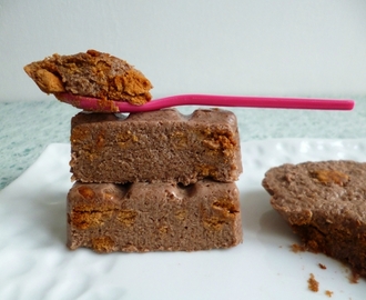 gâteaux crus hyperprotéinés au chocolat et aux Biscuits Speculoos Minceur (diététiques, sans sucre et très riches en fibres)