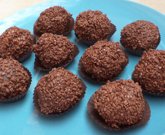 Milk chocolate truffles