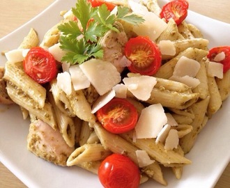 Chicken pesto pasta with roasted tomatoes