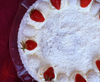 Erdbeer-Raffaello Torte (Sommerliebling)