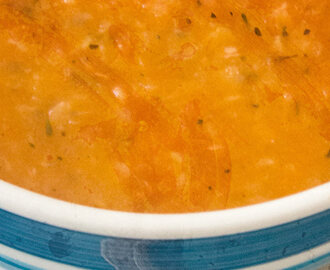 Red Lentil Soup with Tomatoes, Herbs & Roasted Garlic