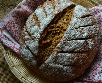 Pan de trigo y centeno con masa madre