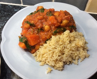 Smoky chickpea, spinach and sweet potato stew