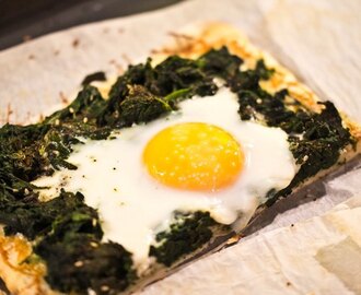 Spinach Pizza with Fried Eggs and Gruyère