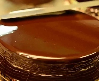 Glaçagem de Chocolate, Cobertura Espelhada.