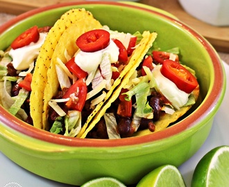 Chilli con Carne Tacos – a quick & tasty family meal!