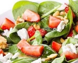 Aprenda a fazer Salada Tropical com Molho de Iogurte