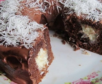 Veja como fazer simples e fácil Bolo Surpresa de Chocolate, Aprenda com essa receita como fazer um bolo delicioso e fácil de preparar, anote a receita.