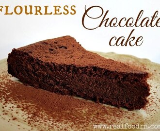 Flourless Chocolate Cake {paleo}