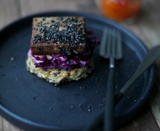 rice-sprouts-patties with red cabbage salad and marinated tofu