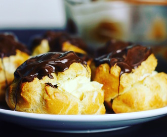 Belgian Chocolate Choux Buns With Vanilla Pastry Cream