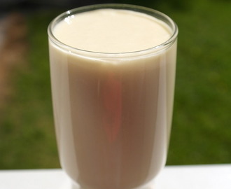 Itse tehty kondensoitu maito (*laktoositon*)