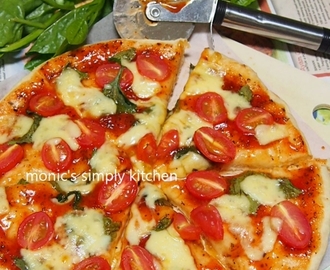 Pizza Vegetarian Tomat Ceri