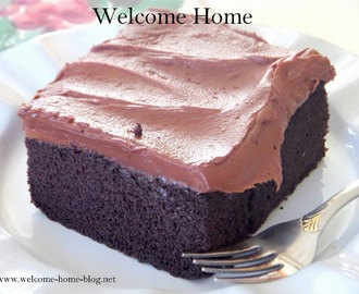 ♥ Classic Chocolate Cake with Buttercream Frosting