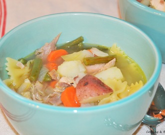 Soupe de dinde, pâtes et légumes