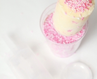 Frozen Yogurt Push Pops {erfrischend zitronig dank Lemon Curd}