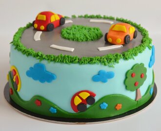 Ha a gyerek autós tortát akar... - ötletek és technikák egyszerűen autós designhoz | Sweet & Crazy