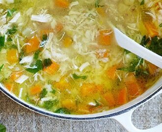 Lahodná zeleninová polievka: Na originalite jej pridáva táto jedna ingrediencia, ktorá z nej robí kráľovskú polievku pre dušu aj telo