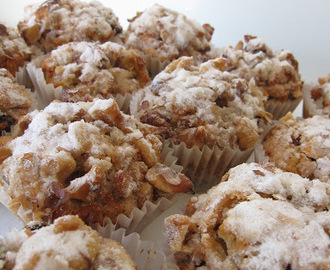 Apple Cinnamon Muffins with Crunchy Walnuts Toppings