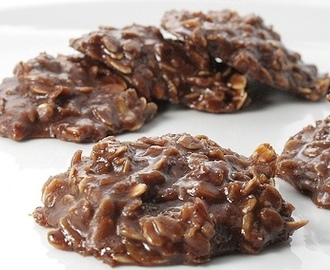 No Bake Chocolate Oatmeal Cookies – the secret to the creamiest holiday treats ever!
