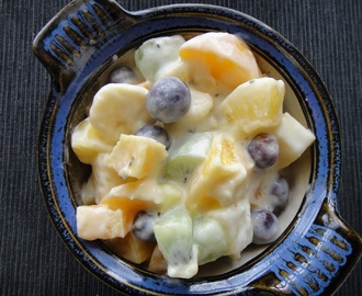 Sałatka owocowa z jogurtem/ Fruit salad with yoghurt