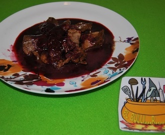 Solomillo de cerdo ibérico con salsa de mora y Oporto