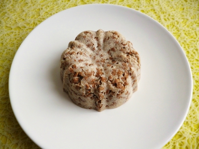 gâteau cru pomme yaourt aux céréales de son de blé et au psyllium (diététique, sans oeuf ni beurre ni cuisson, riche en fibres)