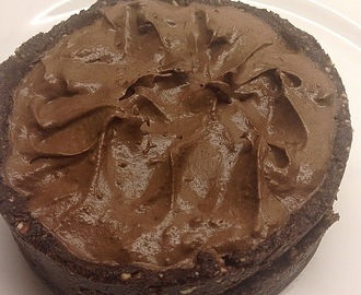 Raw Choklad Mousse Tårta