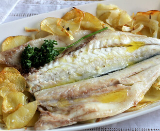 Lubina al horno fácil y rápida, la receta de pescado al horno que siempre te quedará bien