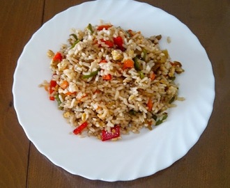 Receta wok de arroz, verduras y huevo