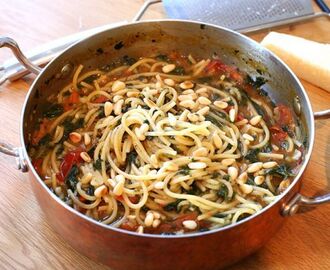 Culy Homemade: one pot pasta (spaghetti met tomatensaus in één pan)