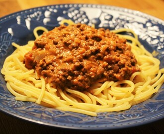 Klassisk spagetti och köttfärsås