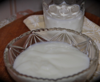La crema di latte profumo di limone per farcire le torte