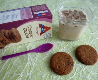 yaourts maison allégés aux cookies chocolatés à seulement 100 kcal (diététiques, riches en protéines et en fibres)