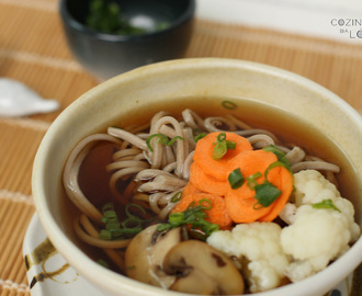 Sopa Japonesa: gostosa, quentinha, saudável