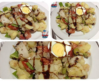 Ensalada de Patata, Tomate, Huevo, Cebolla y Atún