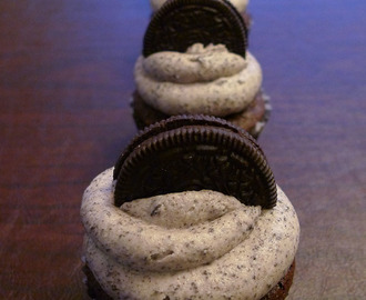 My obsession and Oreo Cupcakes