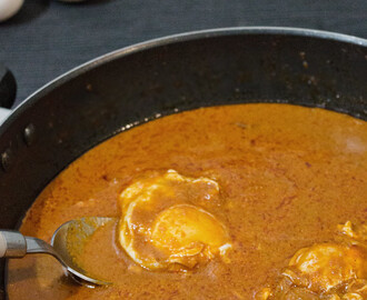 One Pot Egg Masala Recipe – Goan Egg Curry with Coconut – How to make Egg Masala Curry +Video!