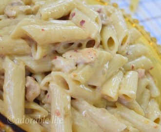 Creamy Cheesy Chicken Penne Pasta( in white sauce with few ingredients)