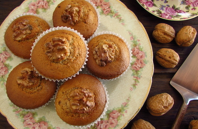 Walnut muffins | Food From Portugal
