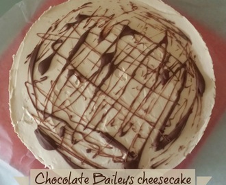 Recipe - Chocolate Baileys cheesecake (with a hidden surprise!)