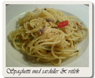 Spaghetti med sardeller & vitlök
