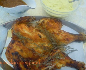 Pollo al horno con mostaza y ajo.