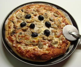 Pizza Integral com Fiambre e Cogumelos